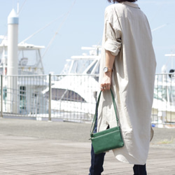 【長財布が入る】2WAY　薄型　サコッシュ　姫路レザー　グリーン　本革　ショルダーバッグ　日本製　ak-53nns 3枚目の画像