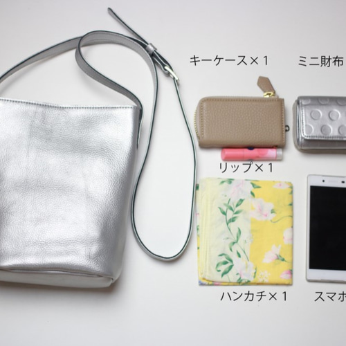 シルバーショルダーバッグ russet / ラシット （レディース） ショルダーバッグ（条件