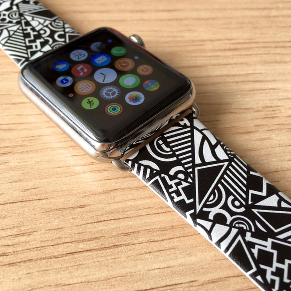 Apple Watch Strap Series 1 & Series 2 真皮手錶帶 更換式蘋果錶帶 - 黑色幾何拼圖 第2張的照片