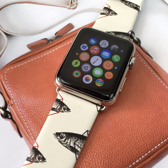 Apple Watch Strap Series 1 & Series 2 真皮手錶帶 更換式蘋果錶帶 - 復古棕色魚 第2張的照片