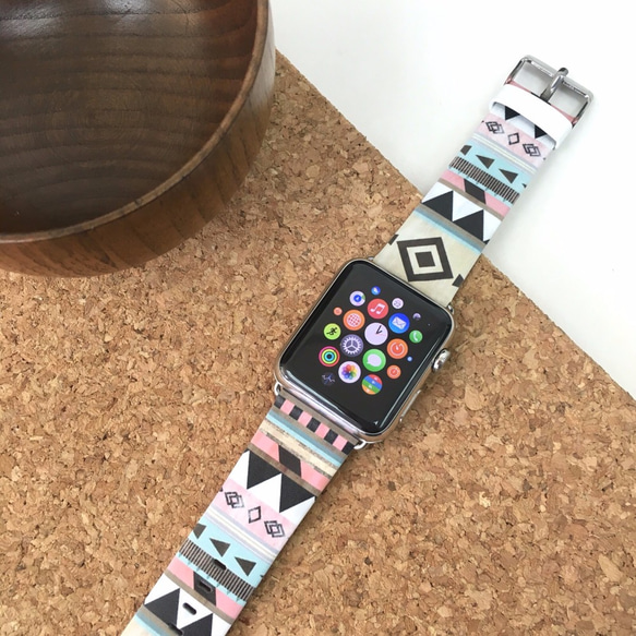 Apple Watch Strap Series 1 & Series 2 真皮手錶帶 更換式蘋果錶帶 - 彩色部落民族 第1張的照片