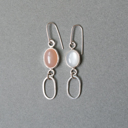 橘白月光石純銀耳環 Peach and white moonstones silver earrings 第1張的照片