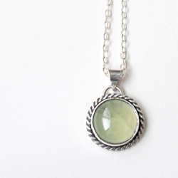 葡萄石純銀墬子 Prehnite silver pendant 第1張的照片