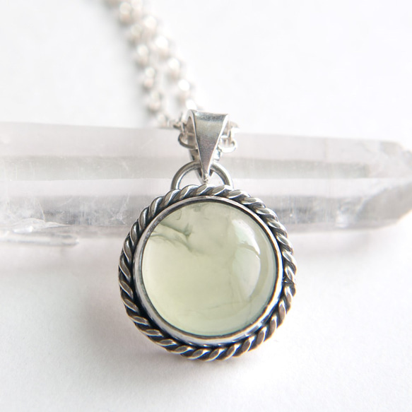 葡萄石純銀墬子 Prehnite silver pendant 第2張的照片