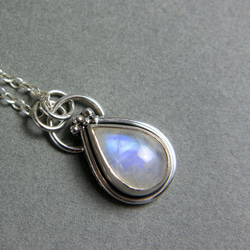 月光石純銀墬子 Rainbow moonstone silver pendant 第2張的照片