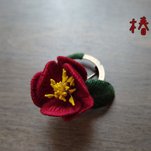 キビタキの立体刺繍ブローチ　ハンドメイド ℹ️刺繍ブローチ販売のお知らせ 5月26日(日)12:00から minneにて