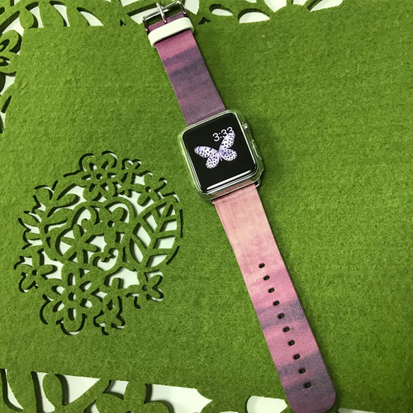 AppleWatch 38ミリメートル/ 42ミリメートルレザー腕時計ストラップ§リンゴ落下雲に紫色の塗料を§ 1枚目の画像
