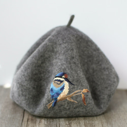 小鳥刺繡貝蕾帽 羽灰#Gray Quill【可改帽色】90%羊毛 貝雷帽/畫家帽/帽子/Beret 第1張的照片