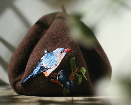 ベリーと鳥の刺繍ベレー帽 ブラウニー #Brownie 【キャップ