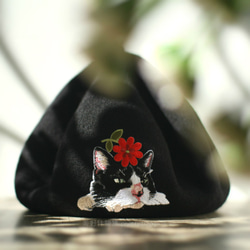 花與小貓刺繡貝蕾帽 黑 #Black【可改帽色】 90%羊毛 貝雷帽/畫家帽/帽子/Beret 第2張的照片