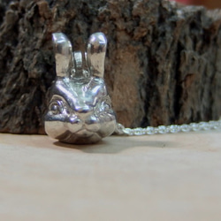 リトルトリップ森のウサギのデザインカスタム手作りの925スターリングシルバーのネックレスのウサギのシルバーネックレス 2枚目の画像