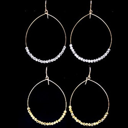 ピアス ゴールド＆シルバー Drop with Gold & Silver Bead Hook 1枚目の画像