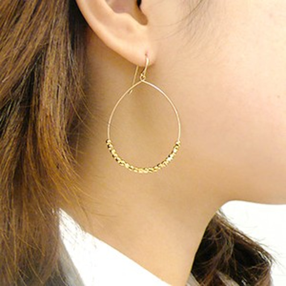 ピアス ゴールド＆シルバー Drop with Gold & Silver Bead Hook 3枚目の画像