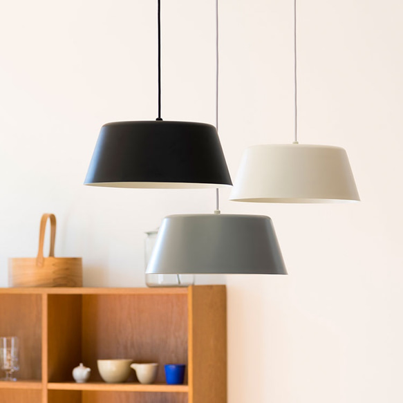 AINA PENDANT LIGHT KOTA 梯形小飛碟吊燈-灰色 第5張的照片