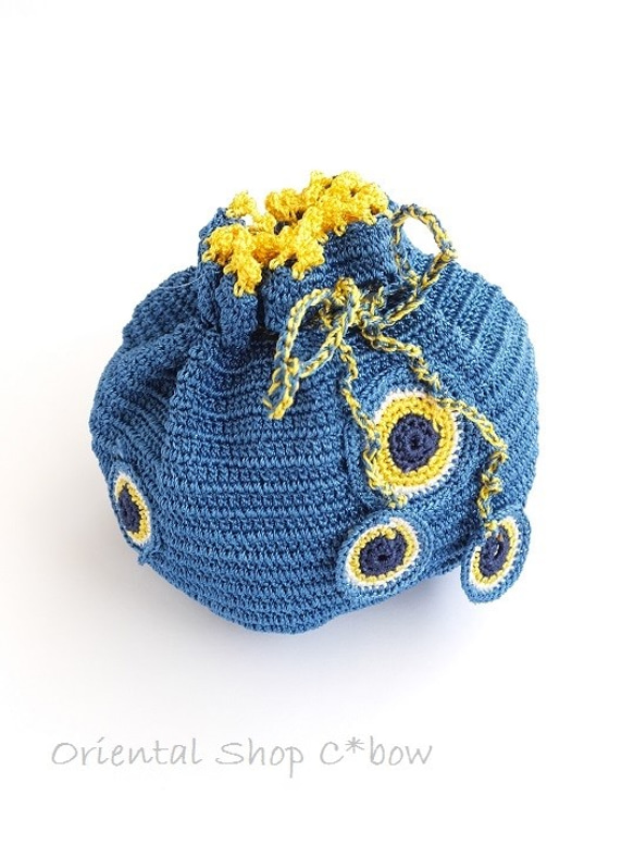 手編みナザルボンジュウのミニ巾着｜青色×黄 2枚目の画像