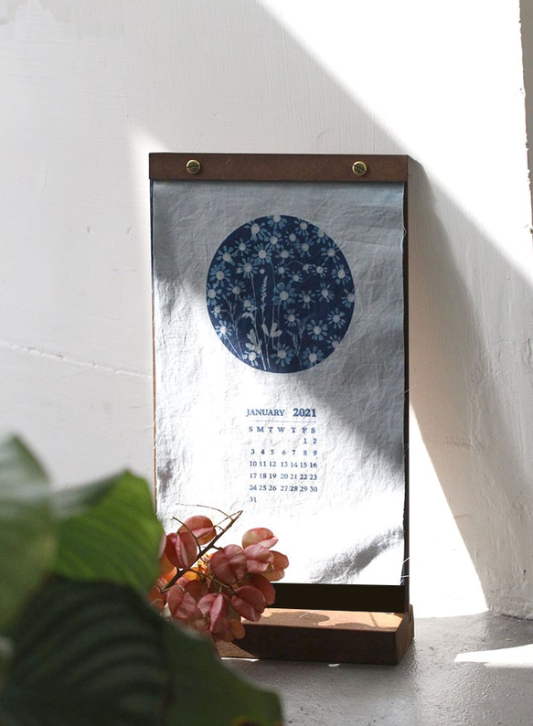 【苻日花草FuRi】[預購]2021年植物布月曆手工藍晒/植物圖鑑/布月曆/桌曆款式 第1張的照片