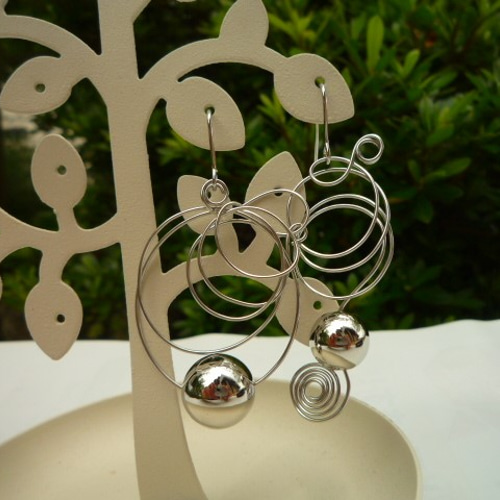 モード螺旋リングアシンメトリーsilverワイヤーアートデザイン11ピアス