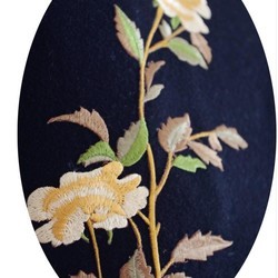 ウールウールフラワー刺繍 手作りのカシミア刺繍 ハンドバッグ　手提げ 3枚目の画像