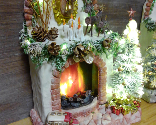 DECOLE　クリスマスのあいさつ　暖炉 ☆クリスマス暖炉＊クラシック＊☆ スタンドライト・テーブルランプ no