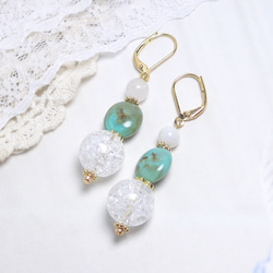 ドイツビーズとpowerstoneのヴィンテージ風ピアスGターコイズ 1枚目の画像