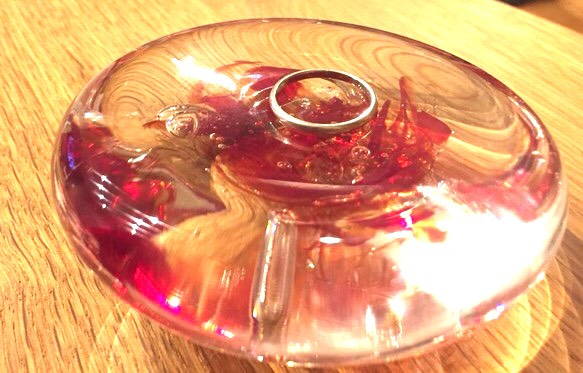 送料無料♪  リングピロー 【Red】ガラス製 ハンドメイド 指輪 アクセサリートレイ 手作り 5枚目の画像