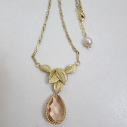 Minertés=ピンククリスタルネックレス真鍮‧の花冠ローブ 2枚目の画像