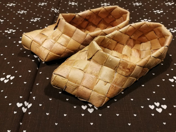 ハンドメイド　ミニ白樺の靴　底長さ15cm×高5cm 2枚目の画像
