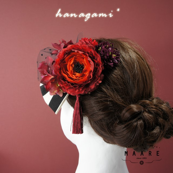 ラナンキュラスと紫陽花のストライプリボン髪飾り-赤- 3枚目の画像