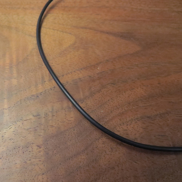 黑色霧面膠繩+2吋延長鏈(單鏈子) 第1張的照片