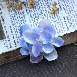 【再販特集】幸せを呼ぶ♡ 本物 紫陽花のブローチ  プリザーブドフラワー ハンドメイド 1枚目の画像