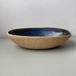 カレー、パスタに。藍色×土色細線楕円鉢 3枚目の画像