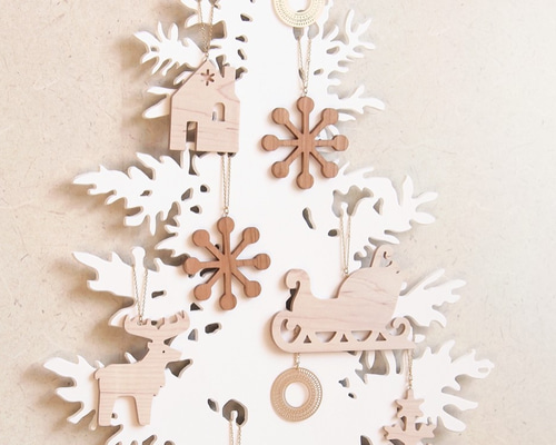 春・冬　ツリー(ホワイト) モダン 北欧壁掛け オーナメント 春・冬 ツリー(ホワイト) モダン 北欧壁掛け オーナメント