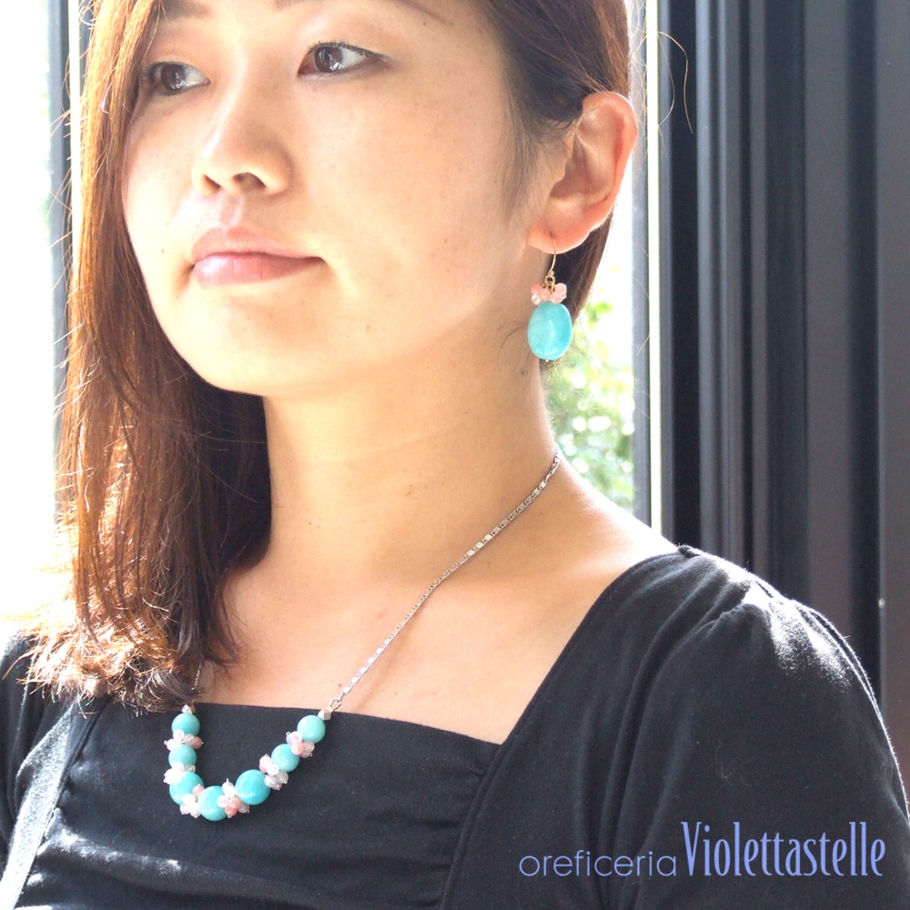 大粒アマゾナイトの花束ネックレス