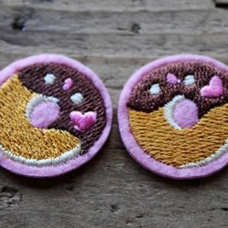 ★在庫処分！刺繍ワッペン【ドーナツ】２個 2枚目の画像