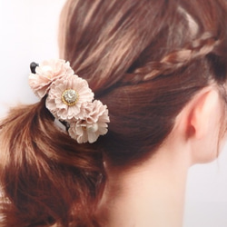 carnation　pony clip♡ 1枚目の画像