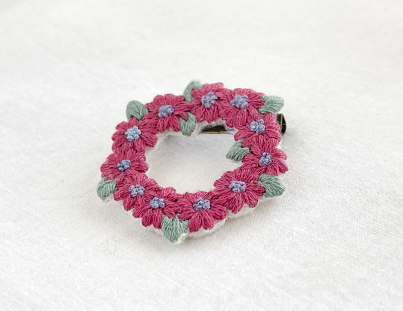 フラワーリース 刺繍ブローチ(ピンク) 2枚目の画像