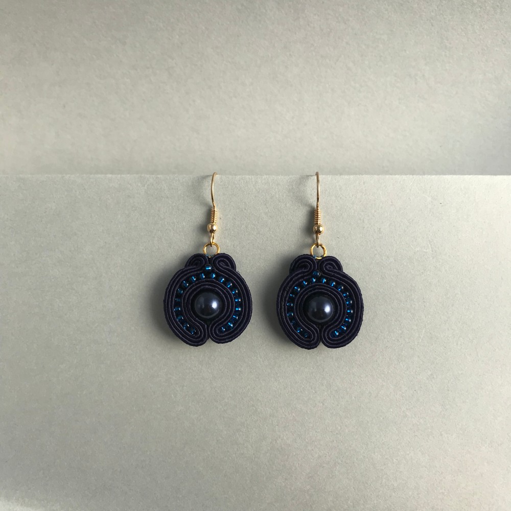 ディープブルーピアス・イヤリング