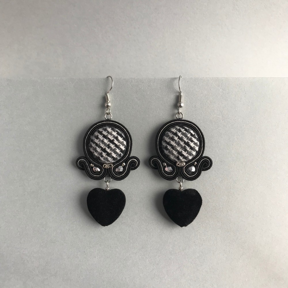 ツイード×ハートのピアス・イヤリング