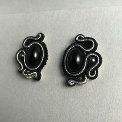 《受注生産》黒×シルバー×黒ピアス　Feminine Earrings　イヤリング、金属アレルギー対応 2枚目の画像