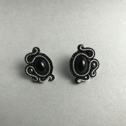 《受注生産》黒×シルバー×黒ピアス　Feminine Earrings　イヤリング、金属アレルギー対応 4枚目の画像