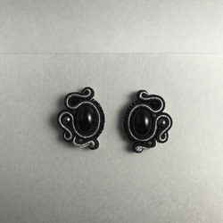 《受注生産》黒×シルバー×黒ピアス　Feminine Earrings　イヤリング、金属アレルギー対応 5枚目の画像