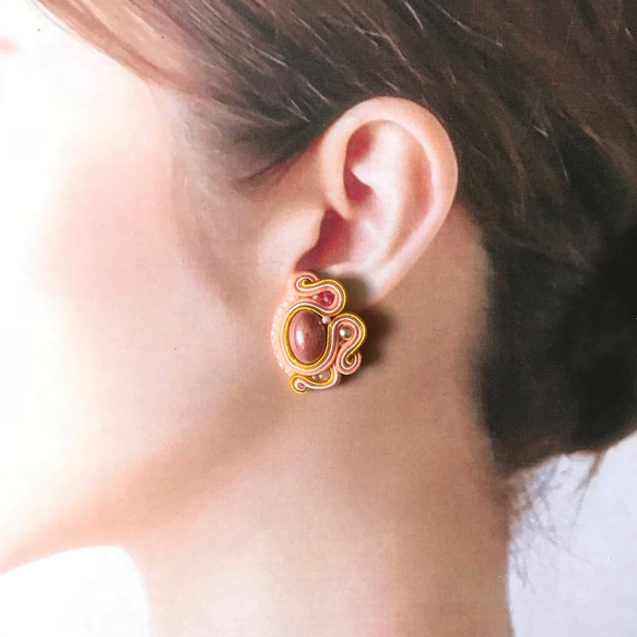 《受注生産》赤×ゴールド×赤ピアス　Feminine Earrings　イヤリング、金属アレルギー対応 8枚目の画像