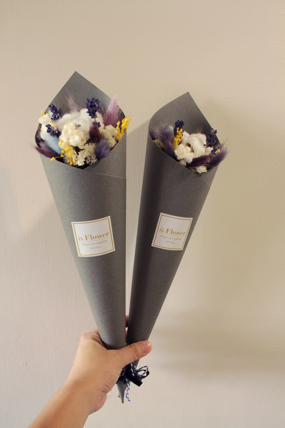 藍莓果甜筒花束 畢業花束 畢業禮物 第3張的照片