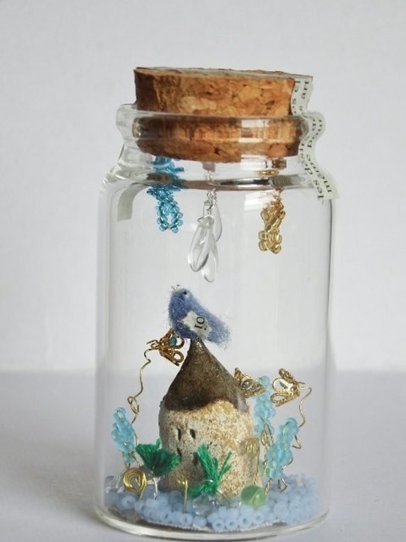 しあわせの青い鳥ボトル-M　 ワスレナグサの咲く庭♪ 2枚目の画像