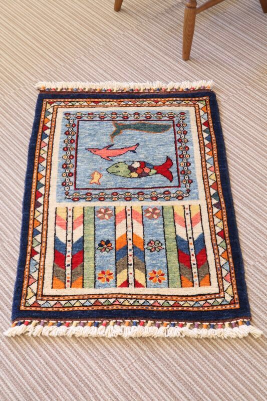 魚クジラいるか柄 手織り 絨毯 ハンドメイド ラグ ウール草木染め Turkish kilim✳︎国内送料無料 カーペット・絨毯・ラグ・マット  SAKIR (シャキル) 通販｜Creema(クリーマ)