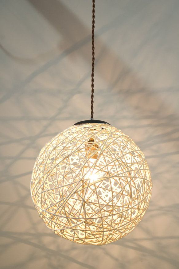 String Ball Pendant Lamp 2枚目の画像