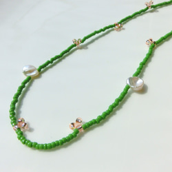 peace necklace -green & pearl- 1枚目の画像