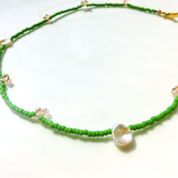 peace necklace -green & pearl- 3枚目の画像