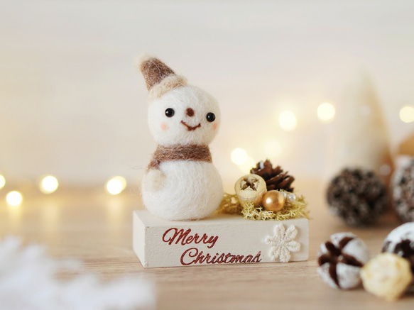 雪だるまさんのクリスマスナチュラル雑貨✾お色をお選びください♪羊毛フェルト 4枚目の画像