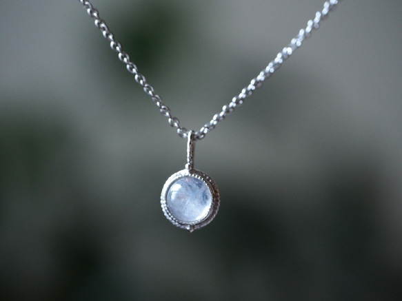 月光石 Blue moonstone 925純銀 獨家設計小寶石墜 第7張的照片